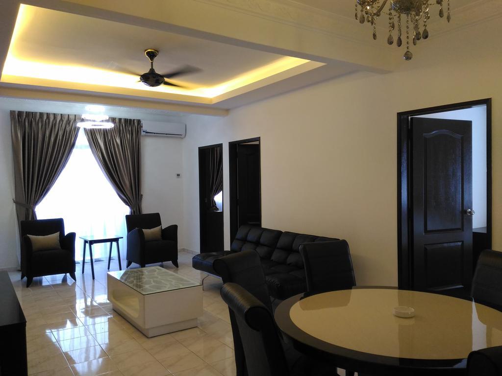 Midcity Service Suite Malacca Extérieur photo