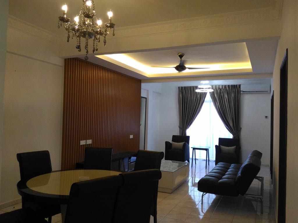 Midcity Service Suite Malacca Extérieur photo