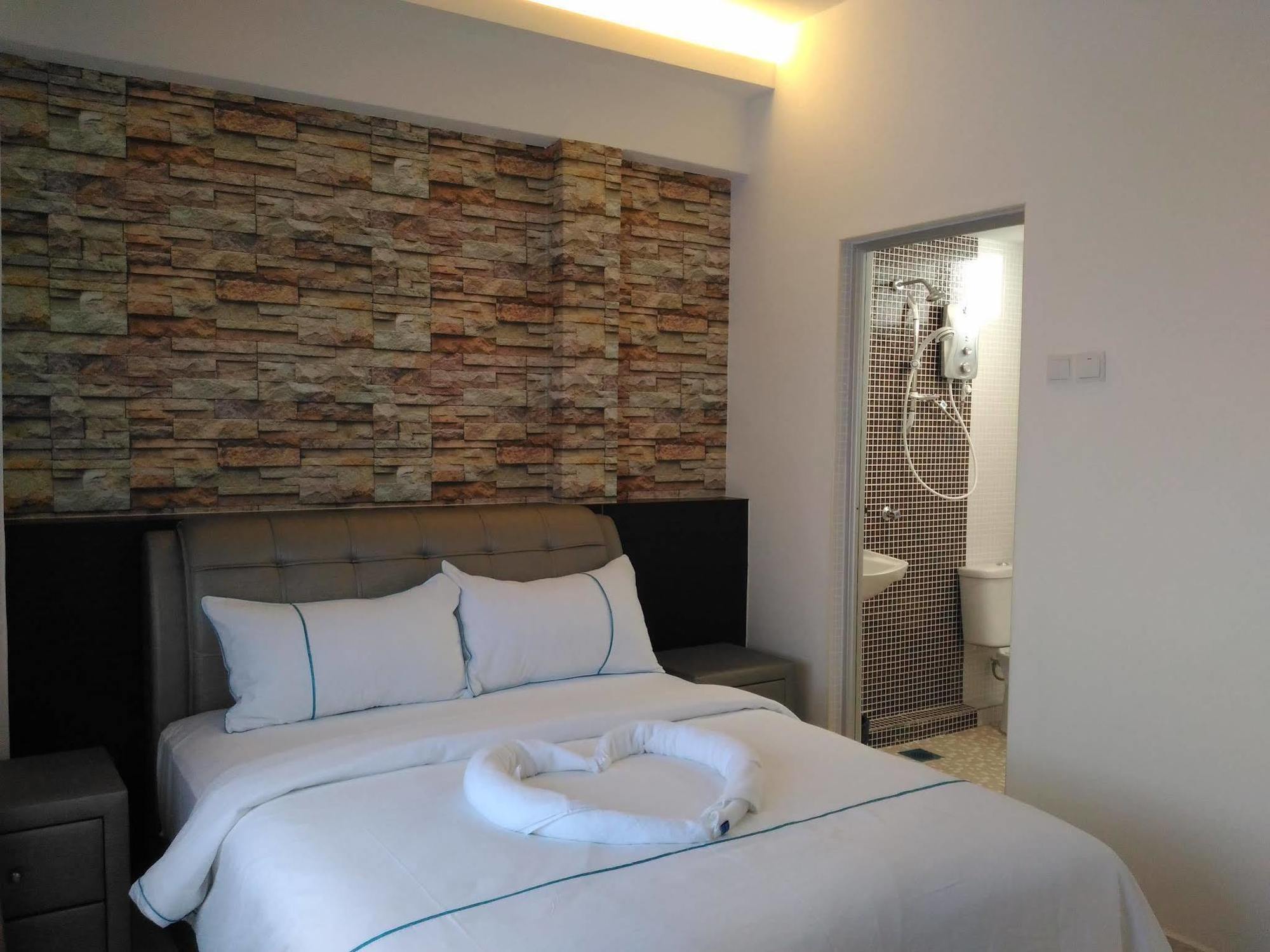 Midcity Service Suite Malacca Extérieur photo